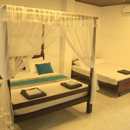 Sri Villa Rest ฮิกคาดูวา ภายนอก รูปภาพ