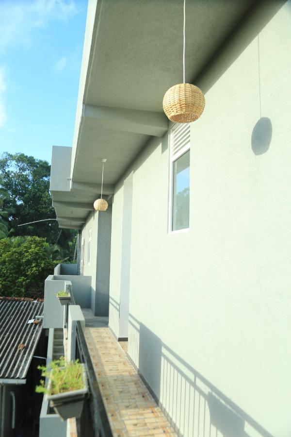 Sri Villa Rest ฮิกคาดูวา ภายนอก รูปภาพ