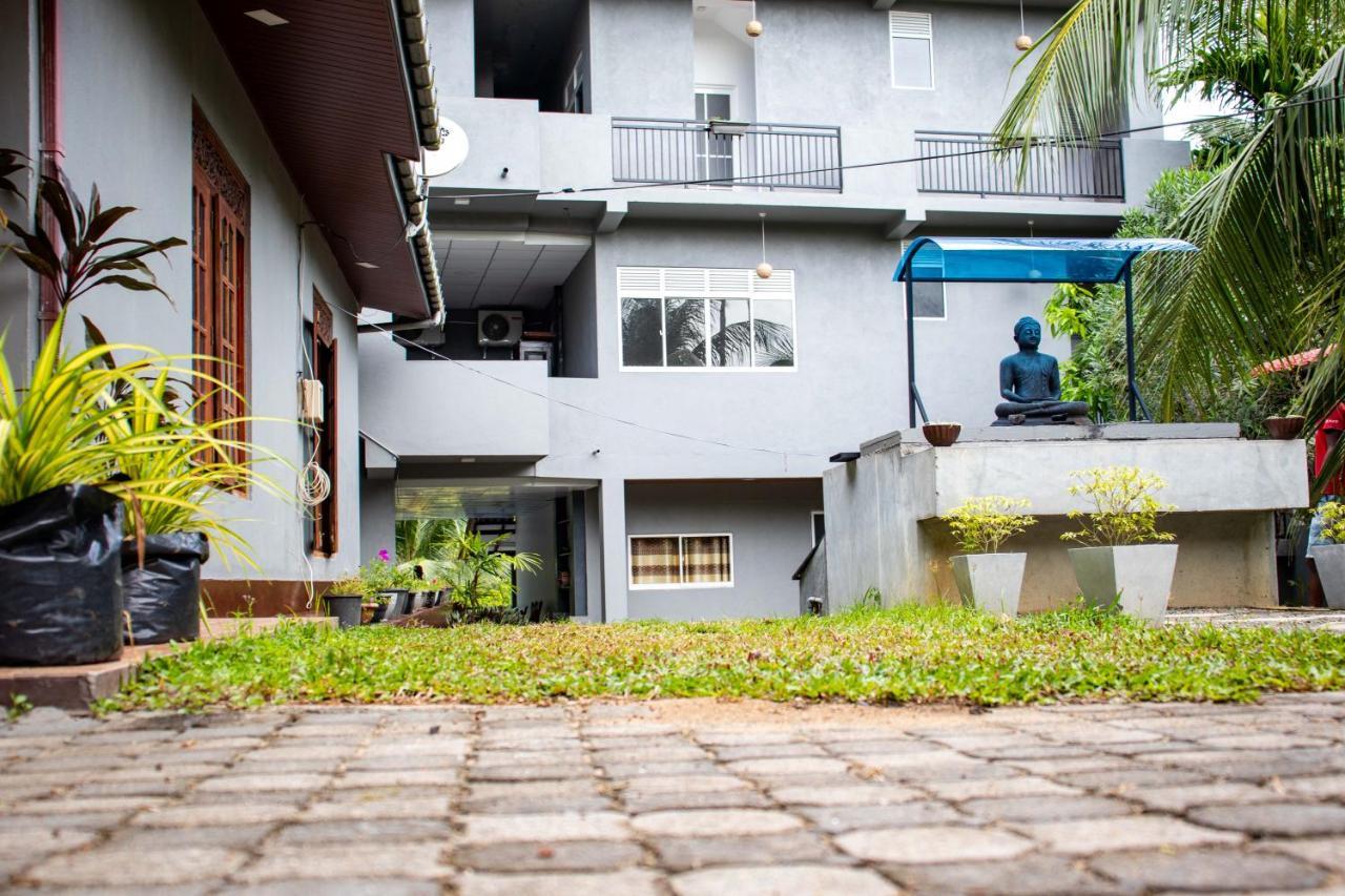 Sri Villa Rest ฮิกคาดูวา ภายนอก รูปภาพ