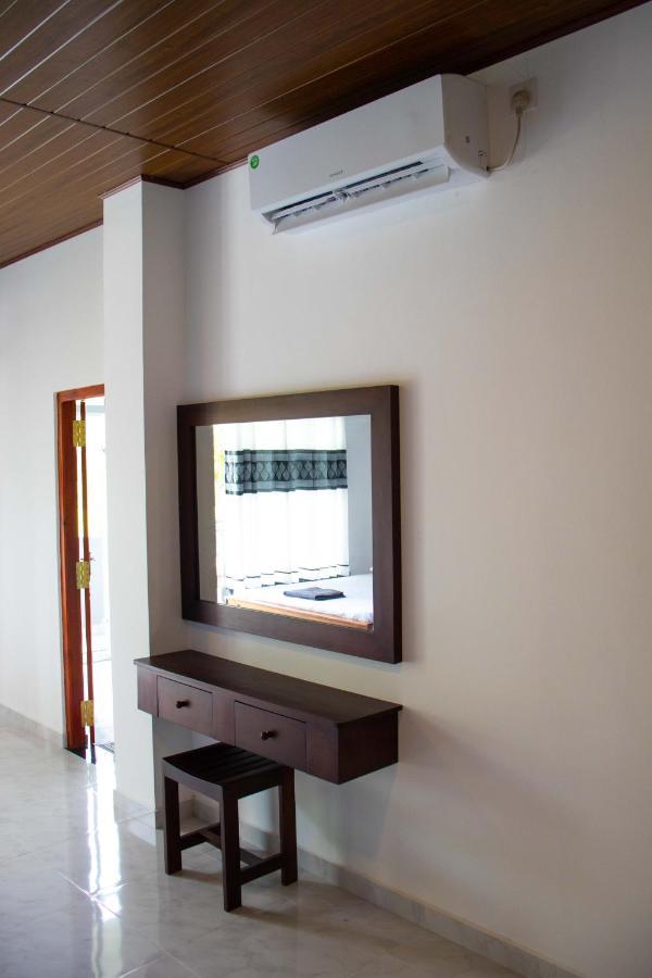 Sri Villa Rest ฮิกคาดูวา ภายนอก รูปภาพ